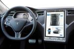 Tesla Model S 2012 года